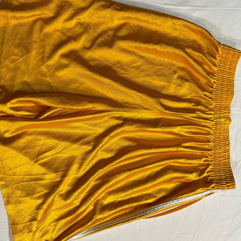 Adidas Athletic Shorts Mens L Yellow Gold 3 Stripe Drawstring - Picture 4 of 7